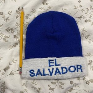 El Salvador beanie